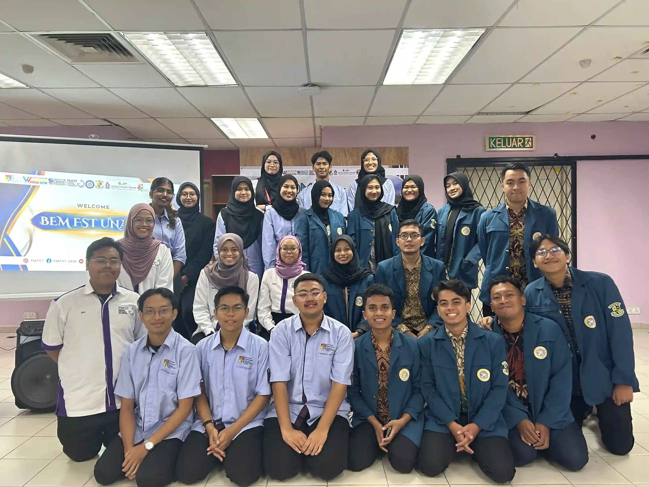 Peserta kegiatan “International BEM Visit: FST UNAIR Goes to FST Universiti Kebangsaan Malaysia” di Universiti Kebangsaan Malaysia (Foto: Dokumentasi Pribadi Anggun)