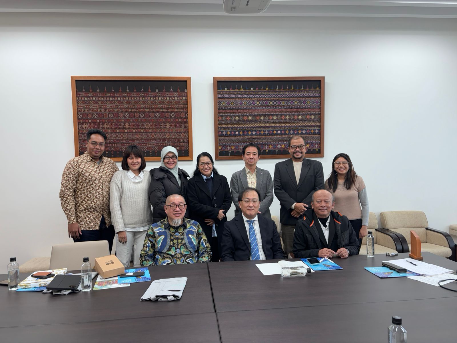 Some UNAIR lecturers visit Center for Southeast Asian Studies, Kyoto. (Photo: By courtesy)