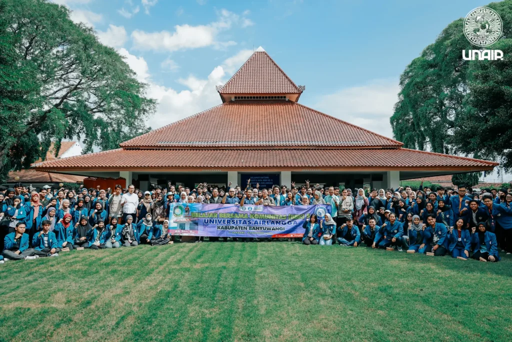 Mahasiswa KKN BBK UNAIR di Banyuwangi (foto: PKIP UNAIR)