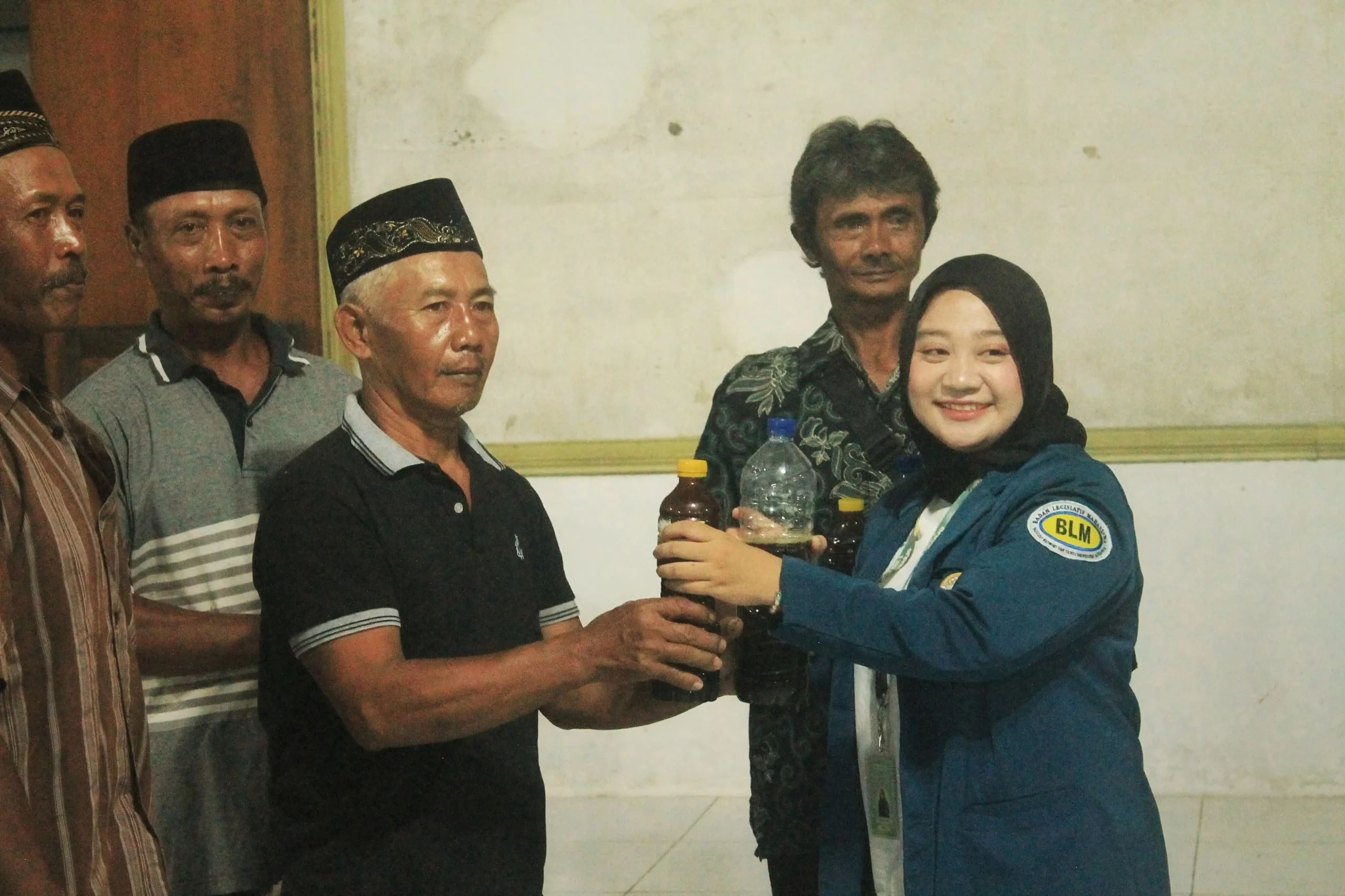 Pengenalan Bio-fertilizer kepada petani di Balai Desa Purwoharjo (Foto: Istimewa)