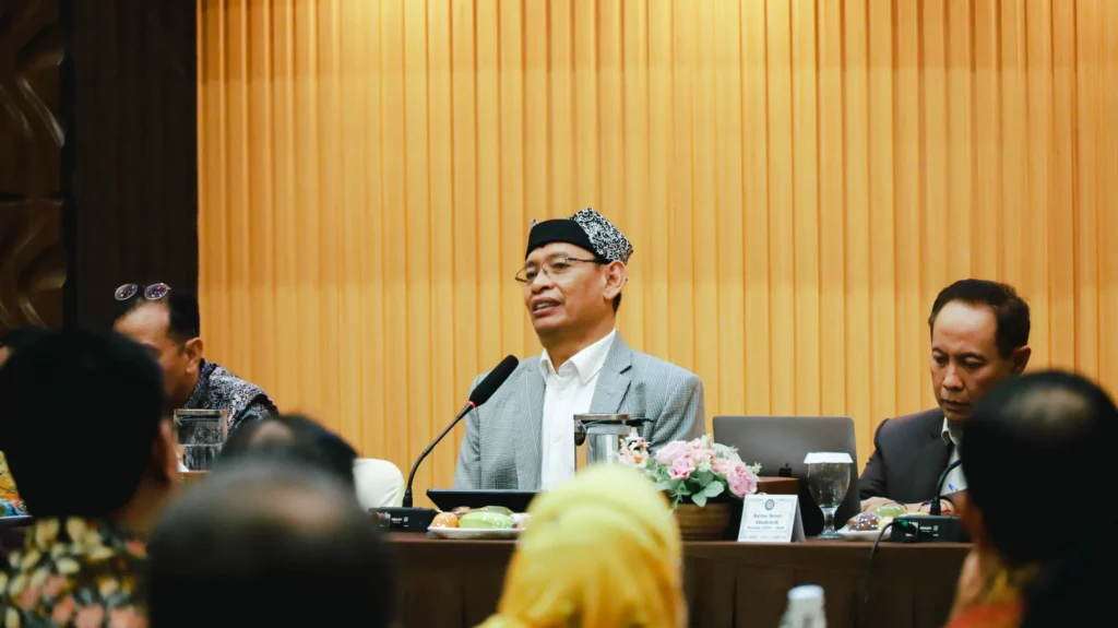 Rapat Pimpinan Terbatas Awal Tahun, Rektor UNAIR: Terus Berikan yang Terbaik