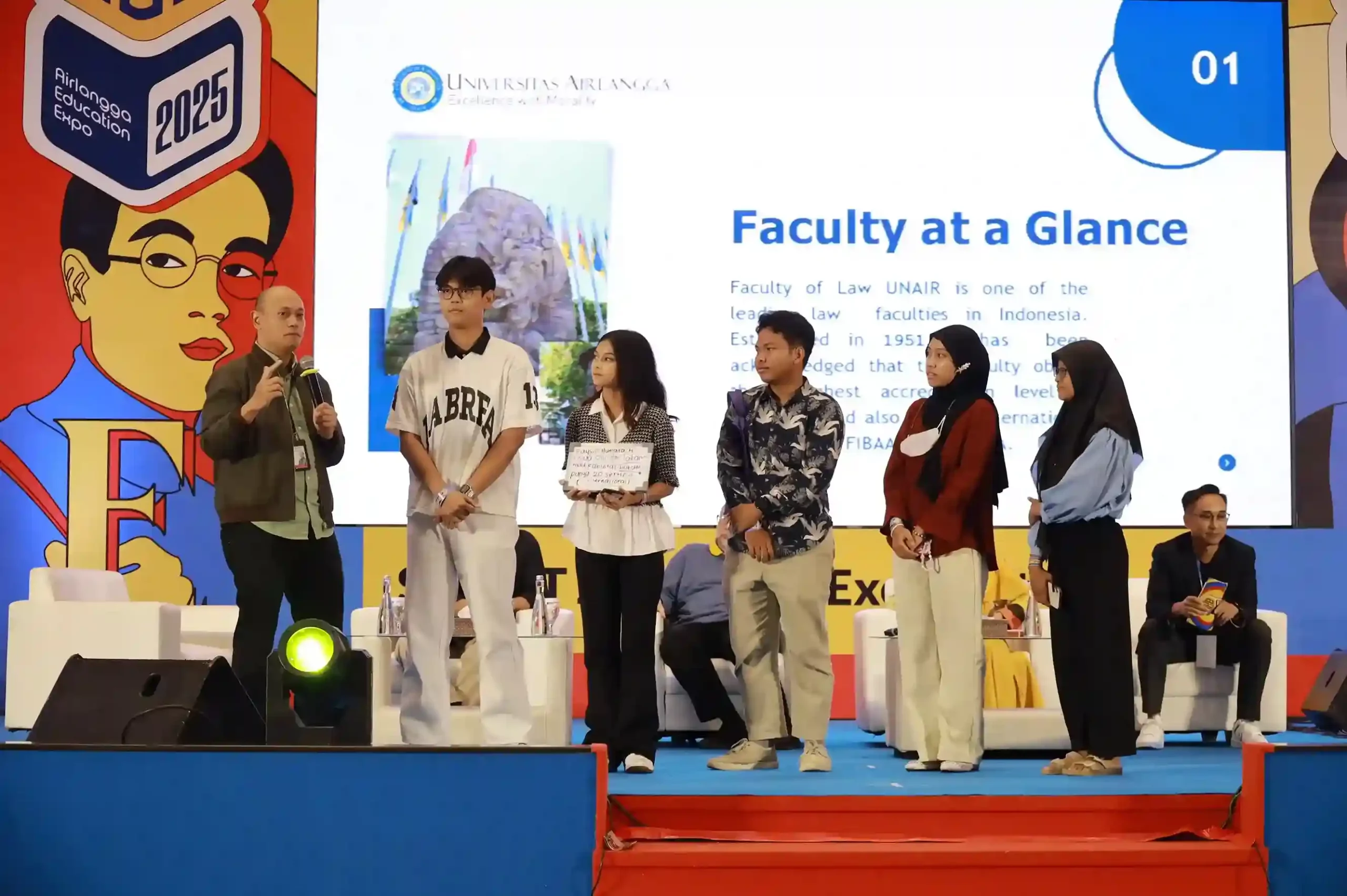 Dekan Fakultas Hukum UNAIR Iman Prihandono pada sesi informatif AEE (Foto: PKIP UNAIR)