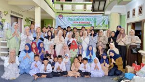 FOTO mahasiswa FIKKIA UNAIR Banyuwangi bersama anak Panti dan mahasiswa UNAIR. (Foto: Istimewa)