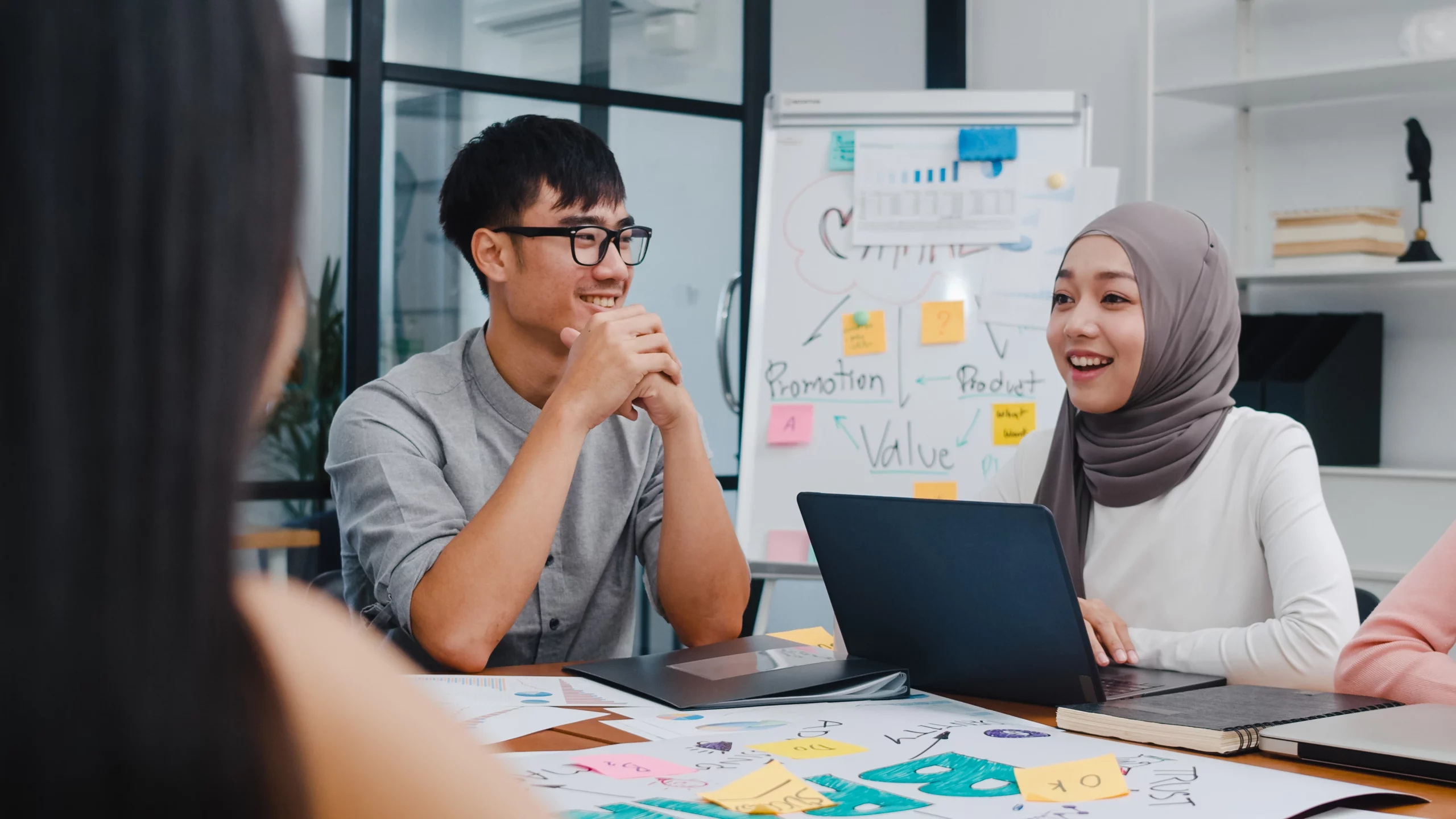 Ilustrasi produktivitas kerja. (Sumber Foto: Freepik.com).