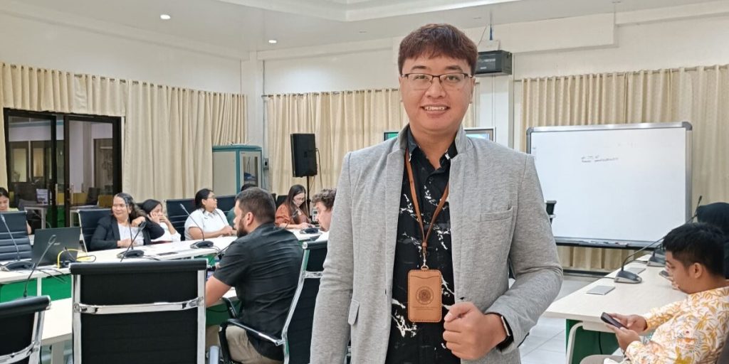 Aditya Yudhana, drh MSi dosen di Divisi Parasitologi Veteriner, Fakultas Ilmu Kesehatan, Kedokteran, dan Ilmu Alam (FIKKIA) Universitas Airlangga (Foto: FIKKIA UNAIR)