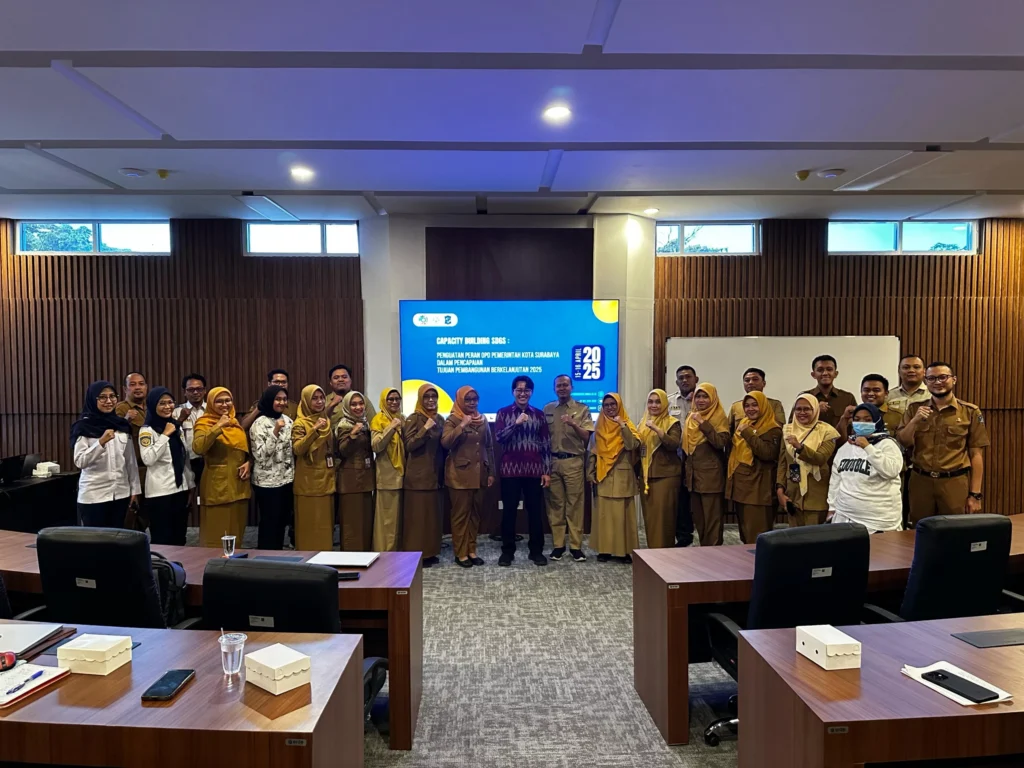 SDGs Center Universitas Airlangga (UNAIR) menyelenggarakan pelatihan capacity building bagi jajaran Organisasi Perangkat Daerah (OPD) dan 31 Kecamatan Kota Surabaya (Foto: Dok. SDGs Center UNAIR)