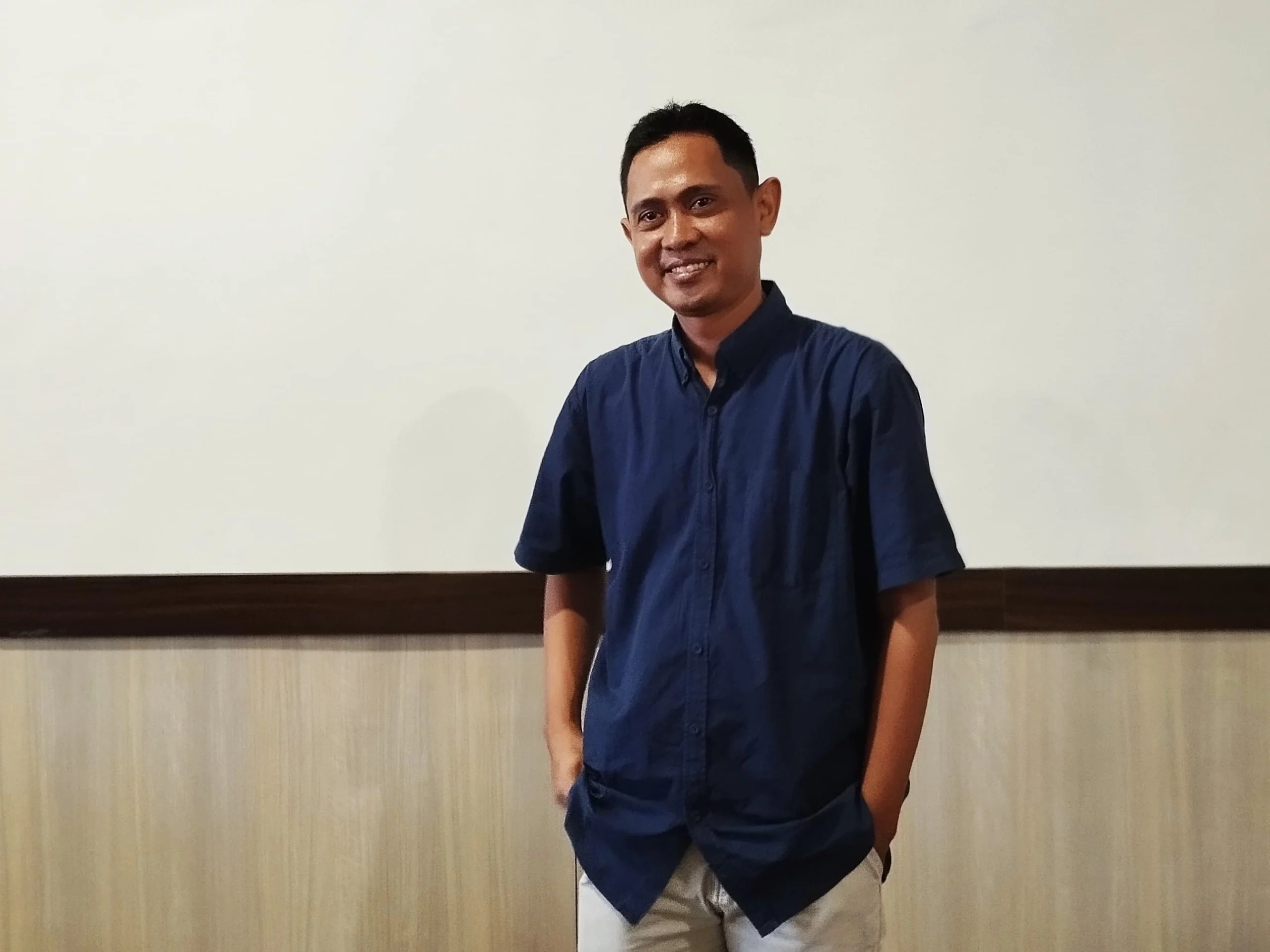 Dr Indra Kharisma Raharjana SKom MT selaku Editor in Chief Journal of Information Systems Engineering and Business Intelligence (JISEBI). (Foto: Istimewa)