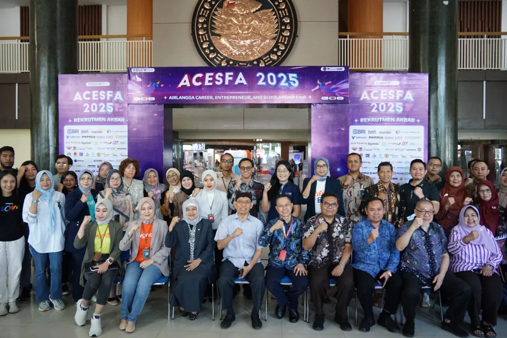 UNAIR Rector alongside the Head of DPKKA, several deans, sponsors, and ACESFA 41 partners
