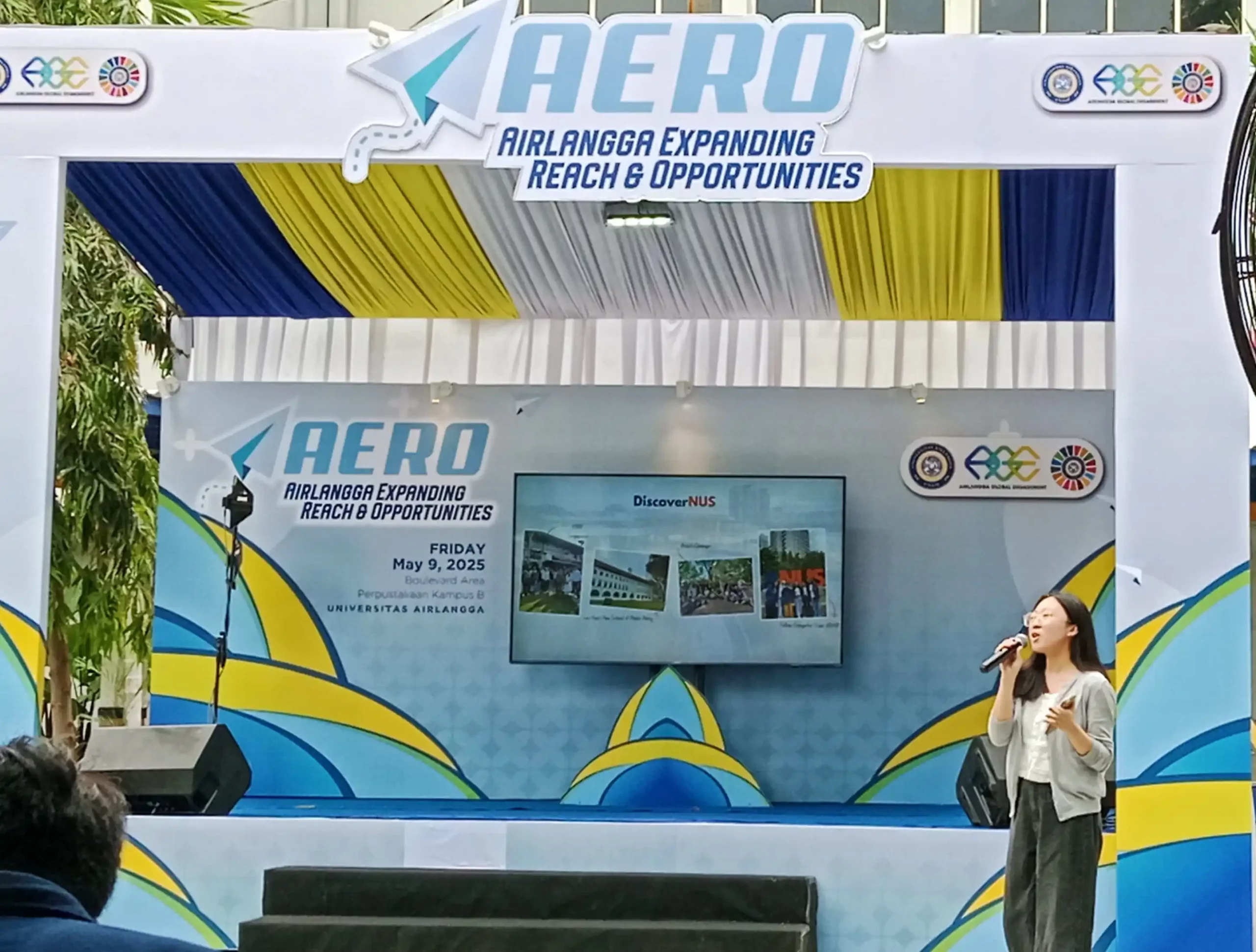 Fiona Lim sebagai salah satu narasumber memberikan materi mengenai student outbound di sesi AERO Spotlight pada pada Jumat (9/5/2025) (Foto: Istimewa)