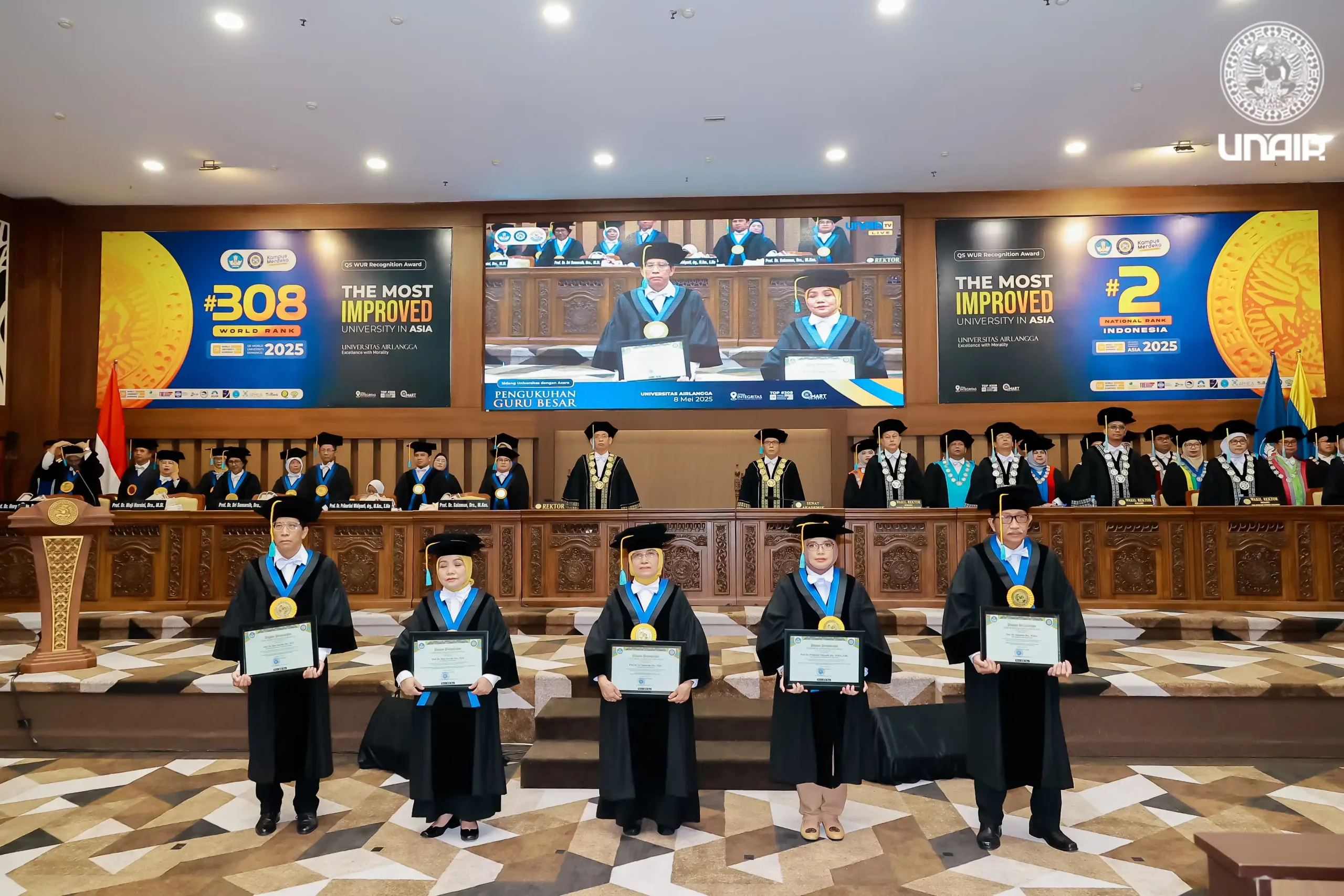 Five professors from UNAIR’s Faculty of Science and Technology (FST) were officially inaugurated on Thursday, May 8, 2025 (Photo: PKIP UNAIR)