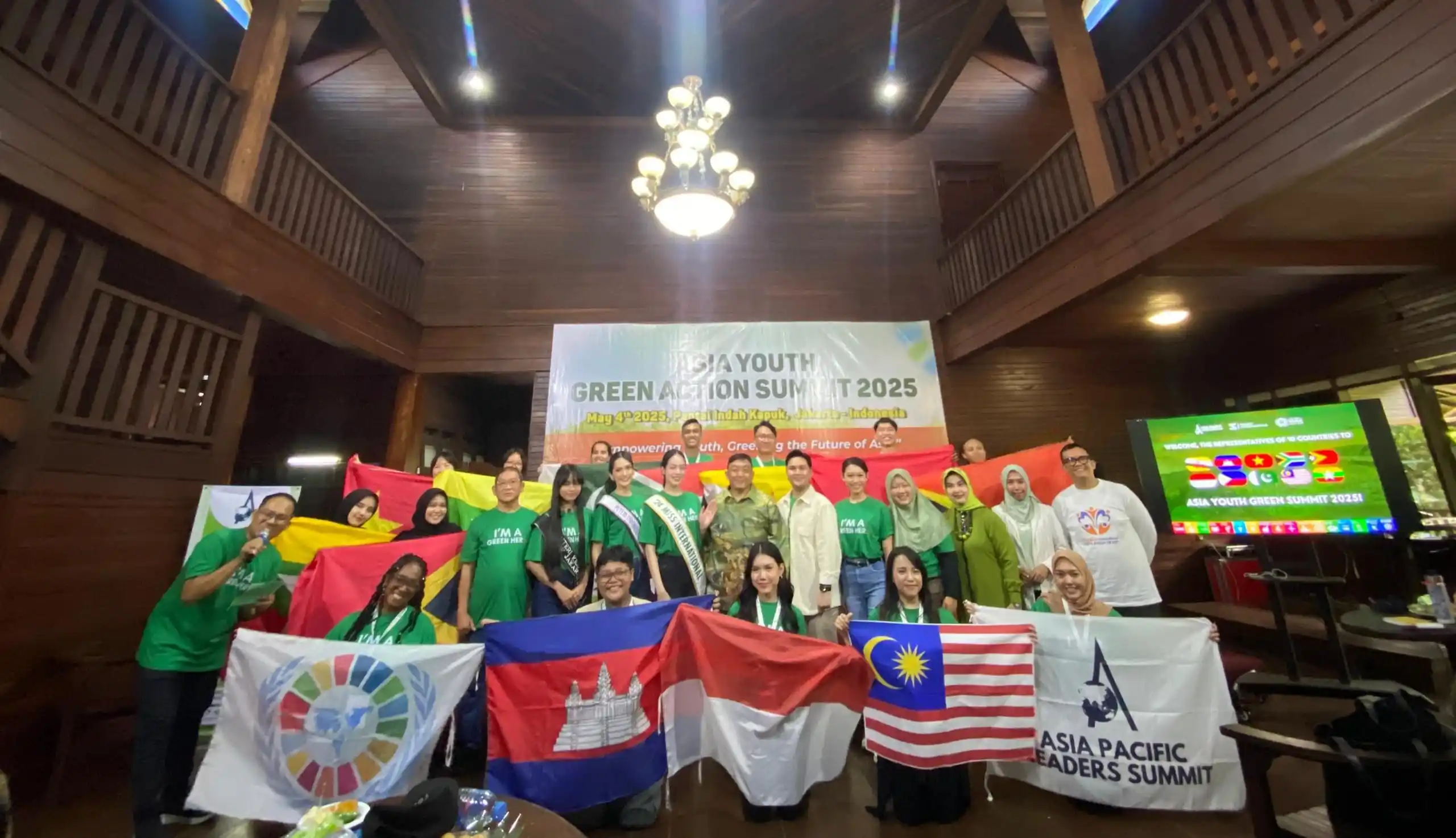 Delegates of the Asia Youth Green Summit 2025 from various countries (Photo: By courtesy)