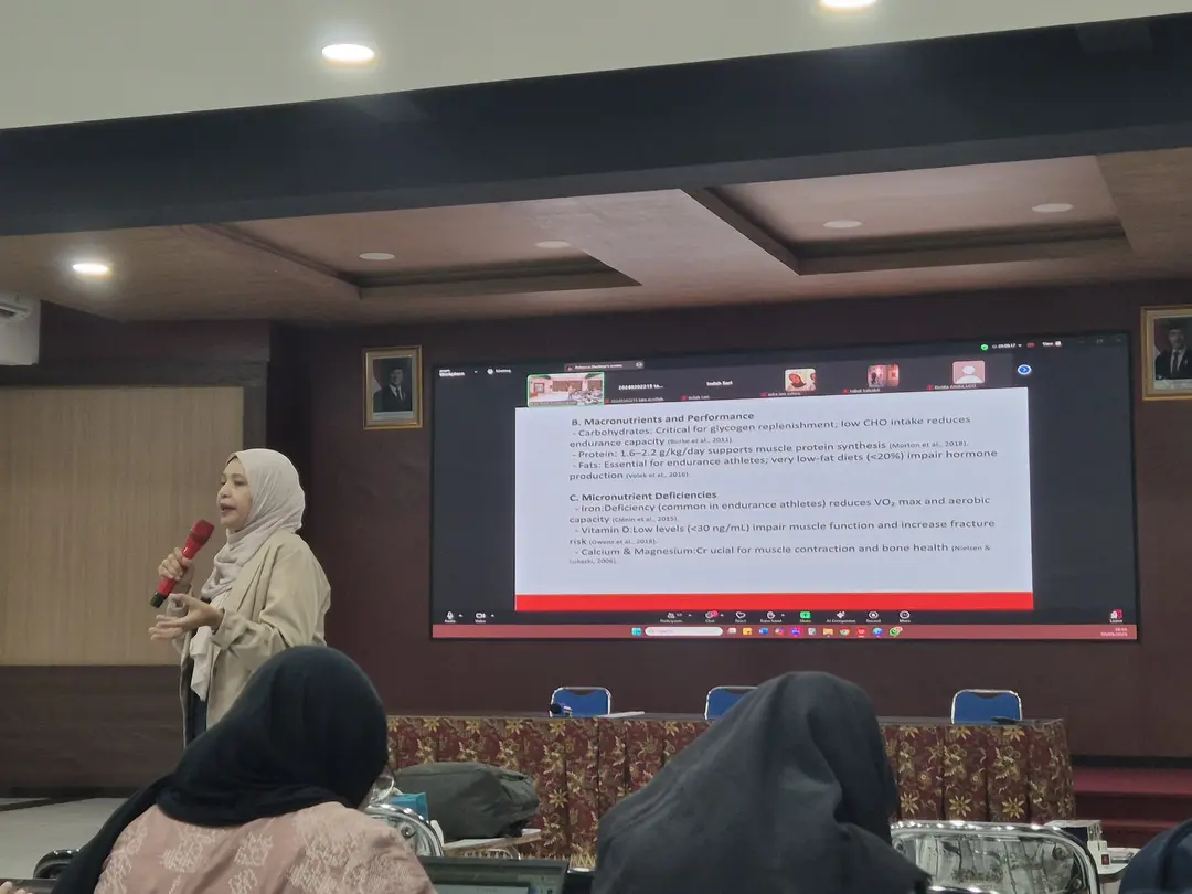 Prof Dr Sareena Hanim Hamzah's presentation at Aula Sumarto (Photo: By courtesy)