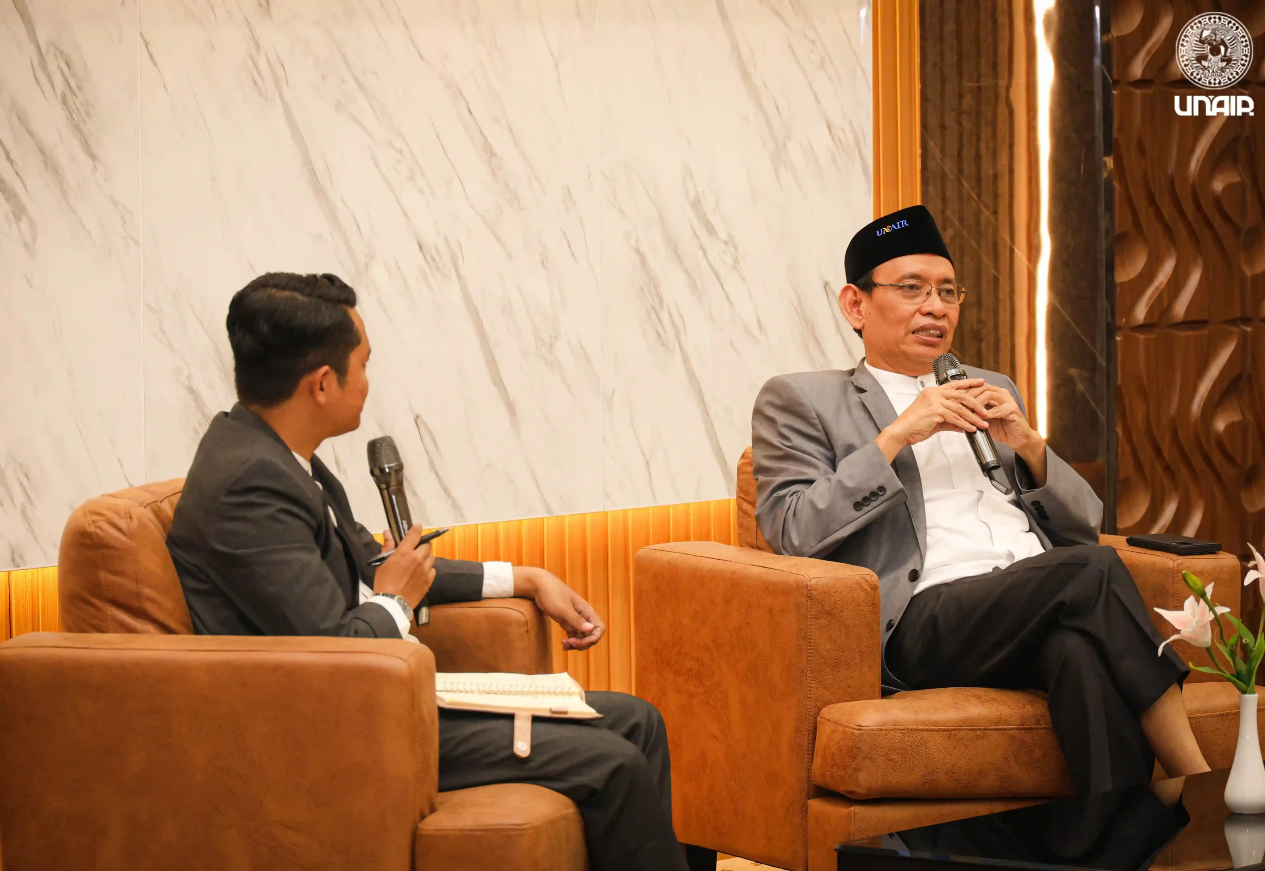 Universitas Airlangga (UNAIR) Rector, Prof Dr Mohammad Nasih MT Ak CA during discussion, Ranah Publik, on Friday, May 16, 2025 at First Floor Hall, MERR-C Campus UNAIR (Photo: PKIP UNAIR)
