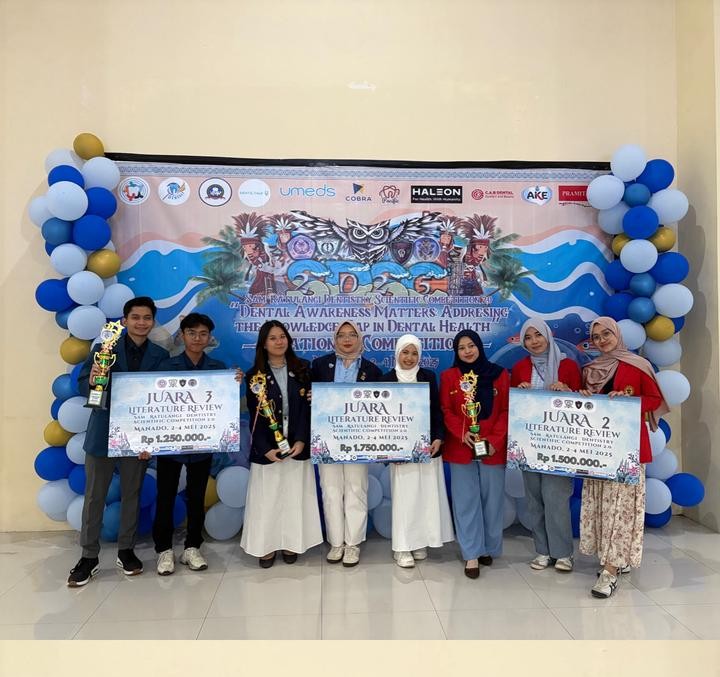 FKG team win third place in a National Literature Review Competition hosted by the Dental Student Association of Sam Ratulangi University’s Faculty of Medicine (Unsrat) in Manado. (Photo: Source archive)er)