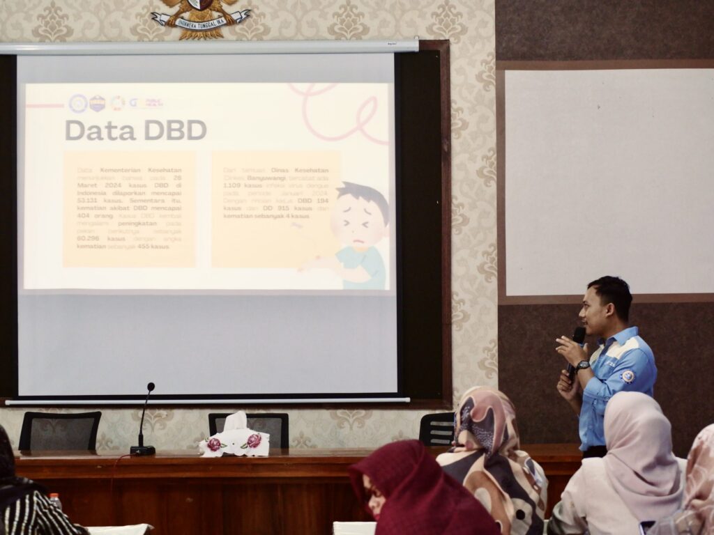 Pemaparan materi mengenai DBD oleh Disny Prajnawita SKM MPH. (Foto: Istimewa)