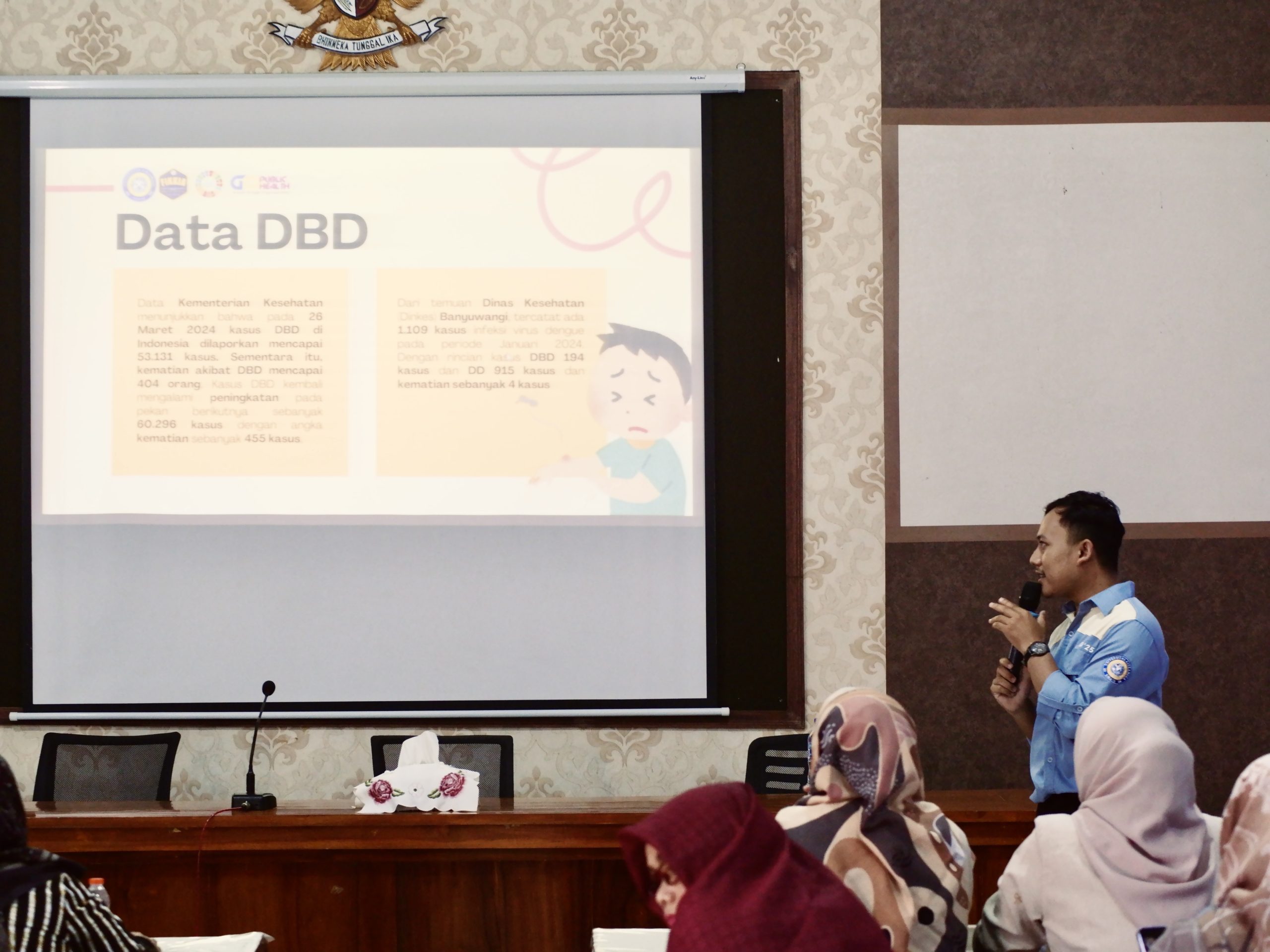 Pemaparan materi mengenai DBD oleh Disny Prajnawita SKM MPH. (Foto: Istimewa)