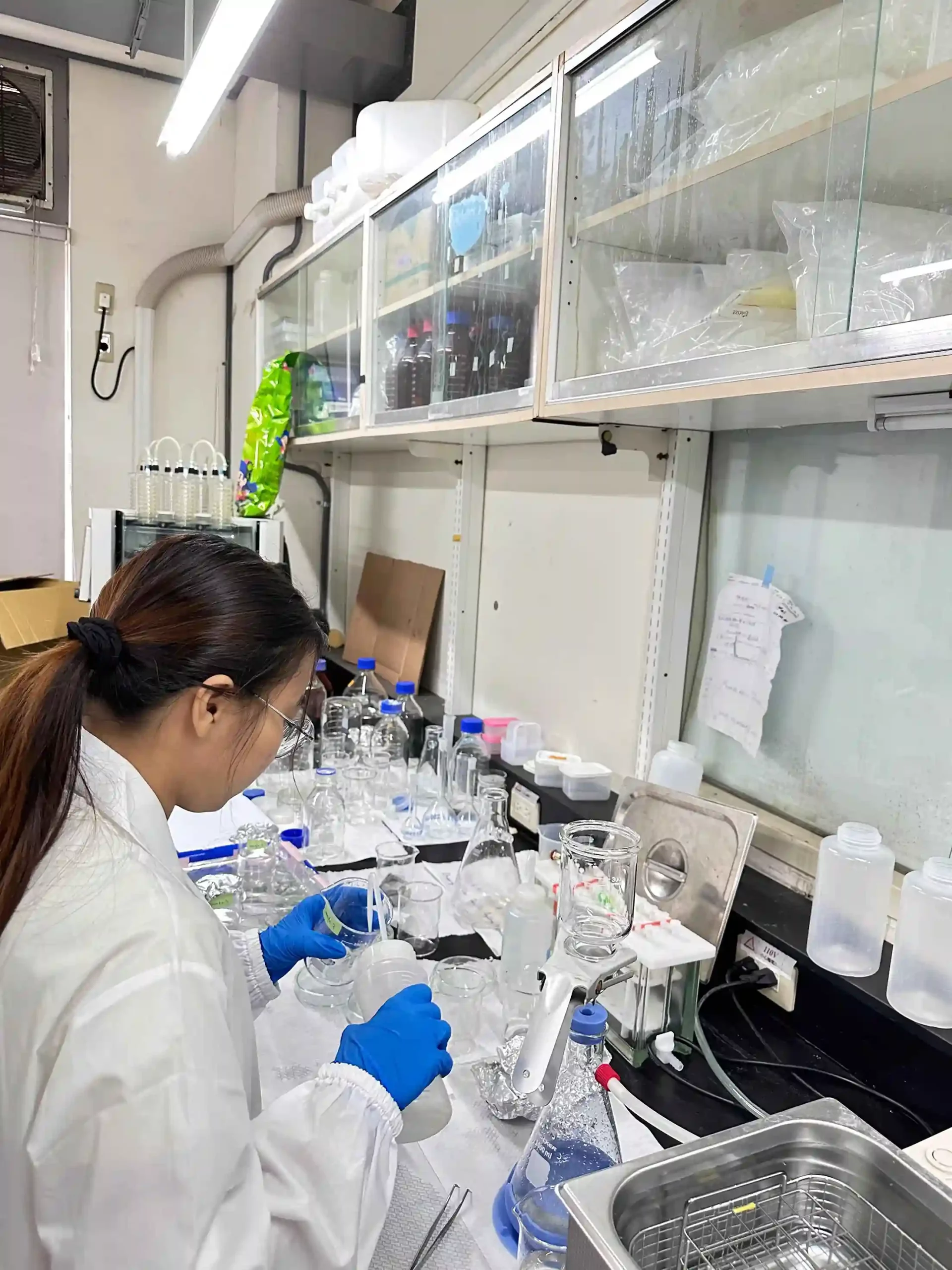Sharon Audrey Evangeline, an Environmental Engineering student at UNAIR, conducting research in Taiwan (Photo: By courtesy)
