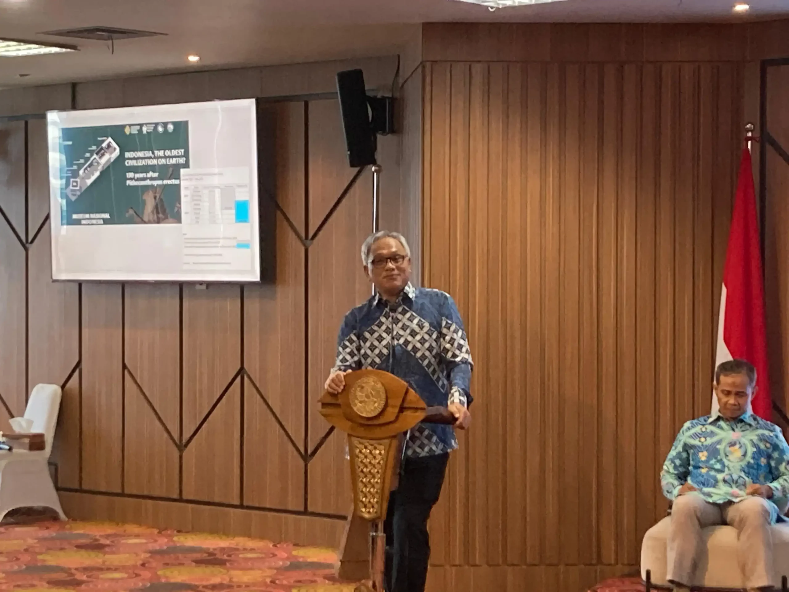 Prof. Dr. Ismunandar, Chair of the Expert Panel for Indonesia’s Cultural Heritage Repatriation Team, delivered his presentation during the International Seminar on Monday (June 23, 2025). (Photo: By courtesy)