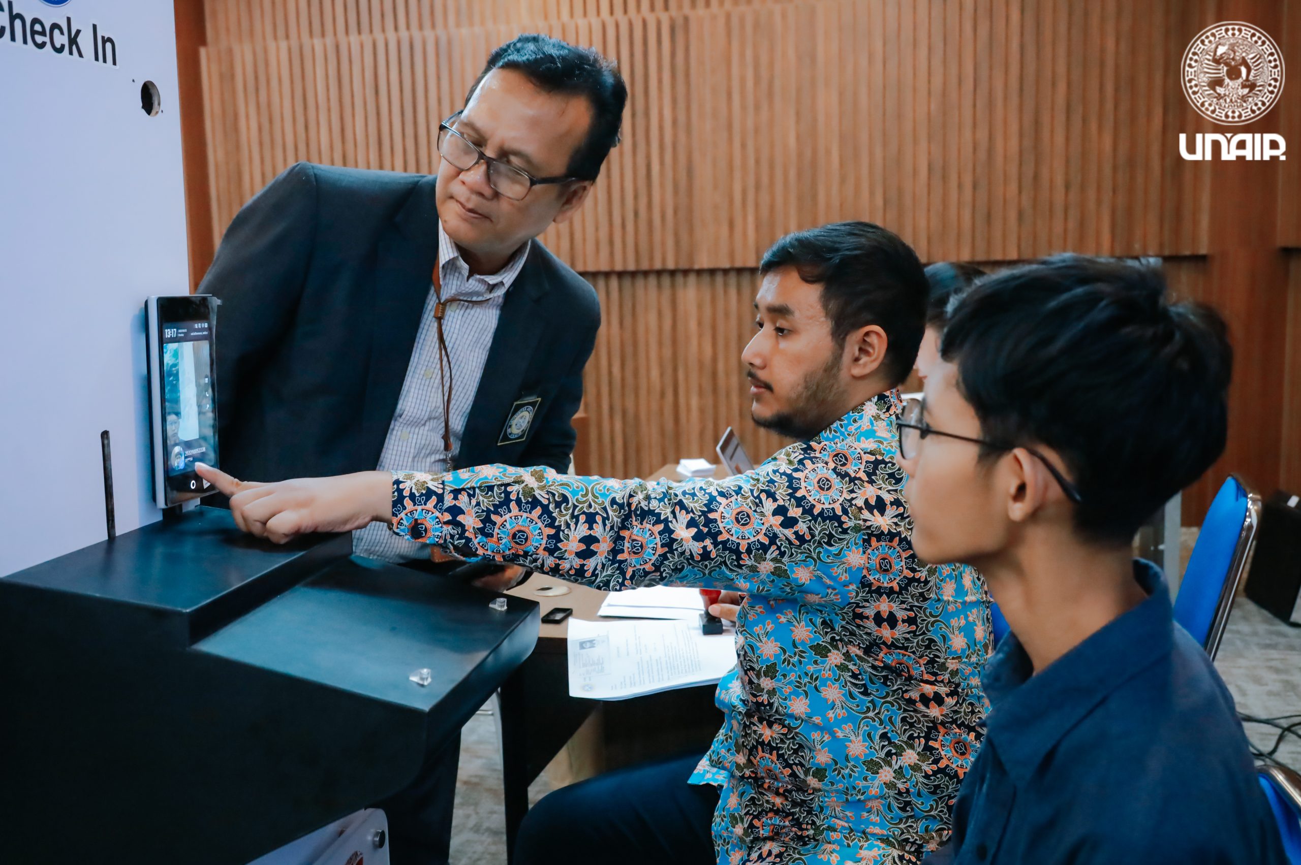 Verifikasi Biometrik Camaba UNAIR, 2/6/2025. (Foto: Vera)