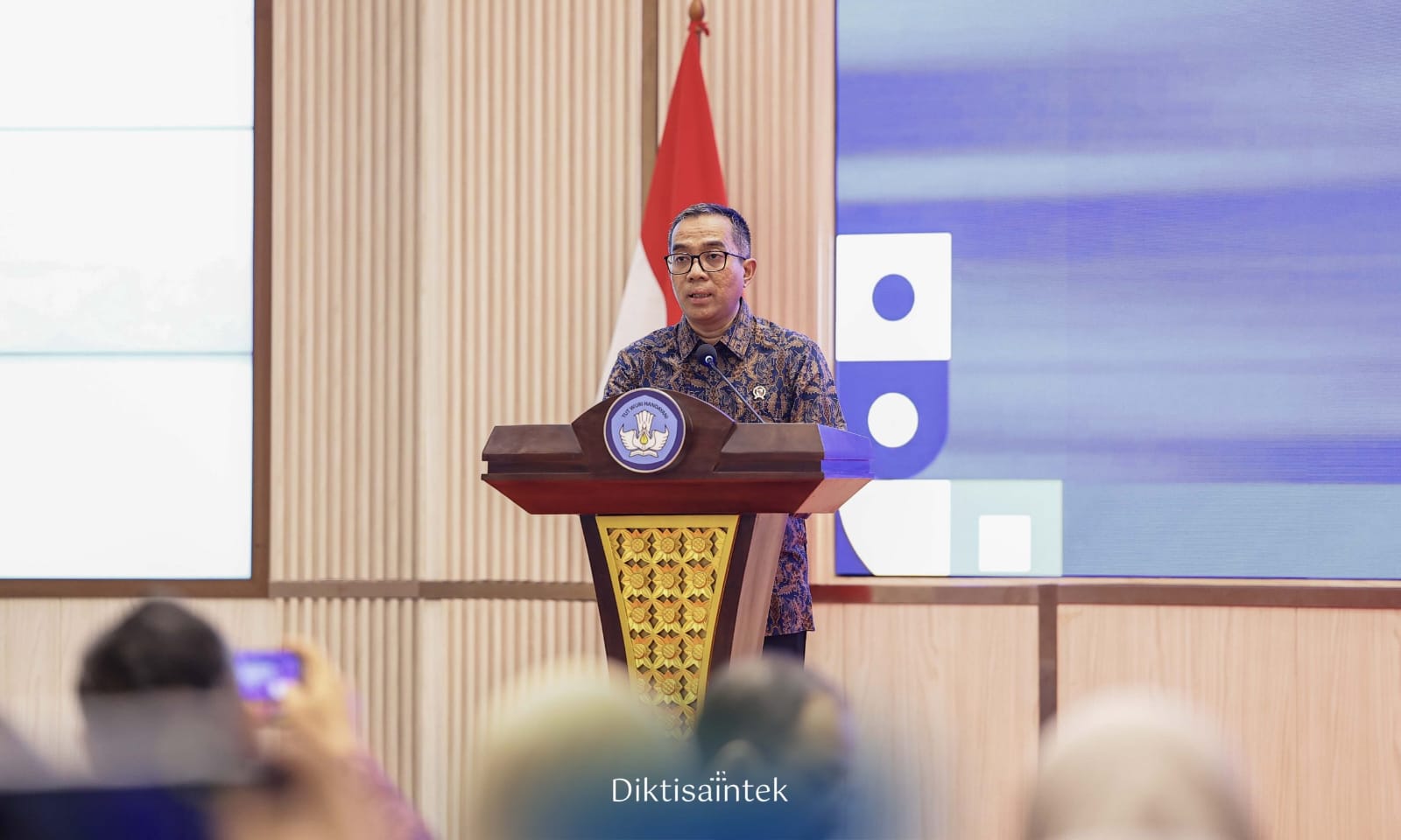 Menteri Pendidikan Tinggi, Sains, dan Teknologi, Prof Brian Yuliarto ST MEng PhD. (Foto: Kemdiktisaintek)
