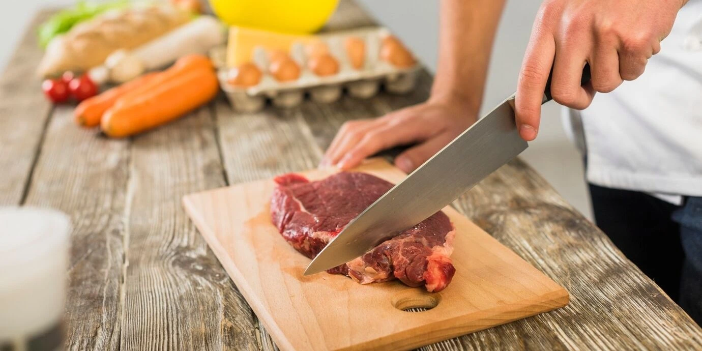 Illustration of meat preparation (source: merdeka.com)