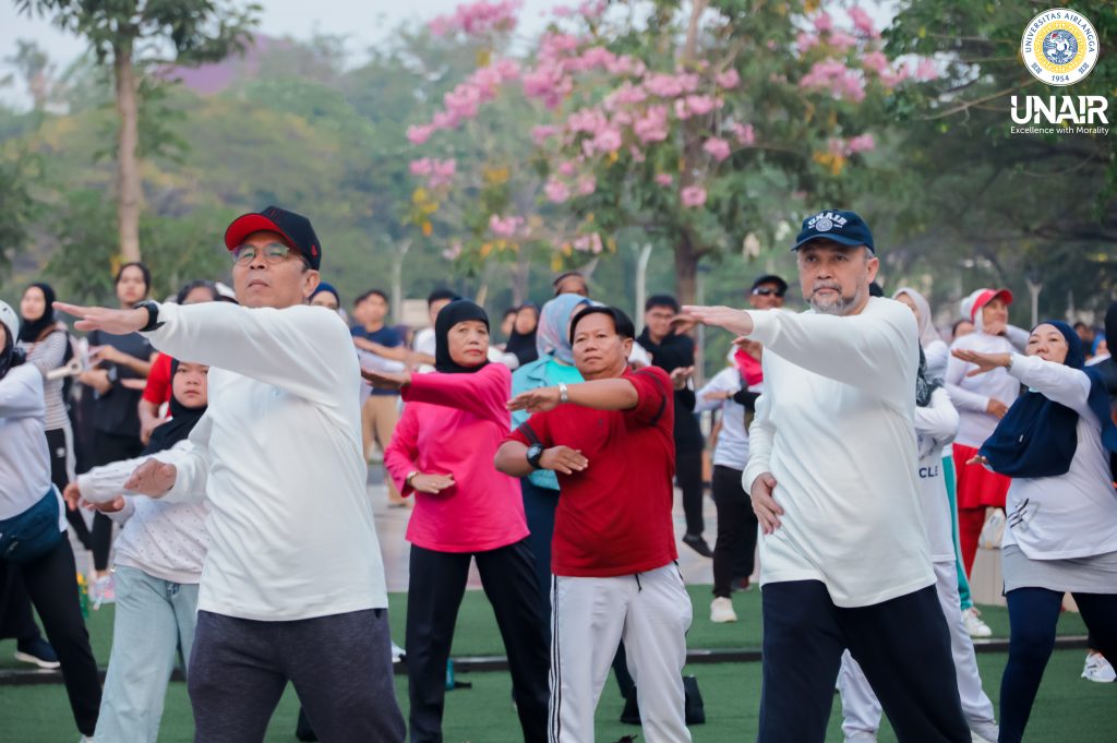 Senam dan Jalan Sehat by FKG UNAIR, Minggu (27/07/2025). (Foto: Vera)
