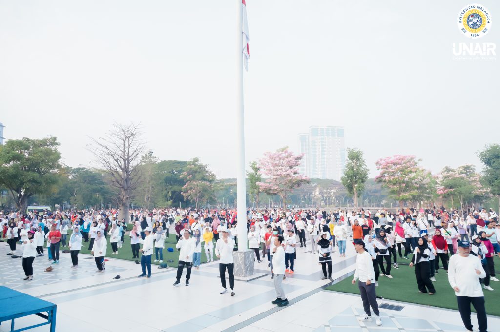 Senam dan Jalan Sehat by FKG UNAIR, Minggu (27/07/2025). (Foto: Vera)