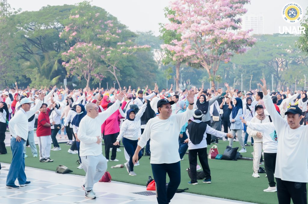 Senam dan Jalan Sehat, Surabaya, Minggu (27/07/2025). (Foto: Vera)