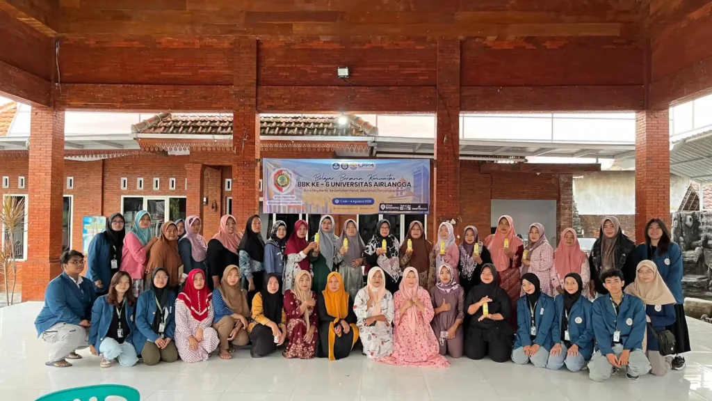 Mahasiswa KKN BBK 6 memperkenalkan SUJA, Susu Jagung Sehat Desa Tanjungkenongo