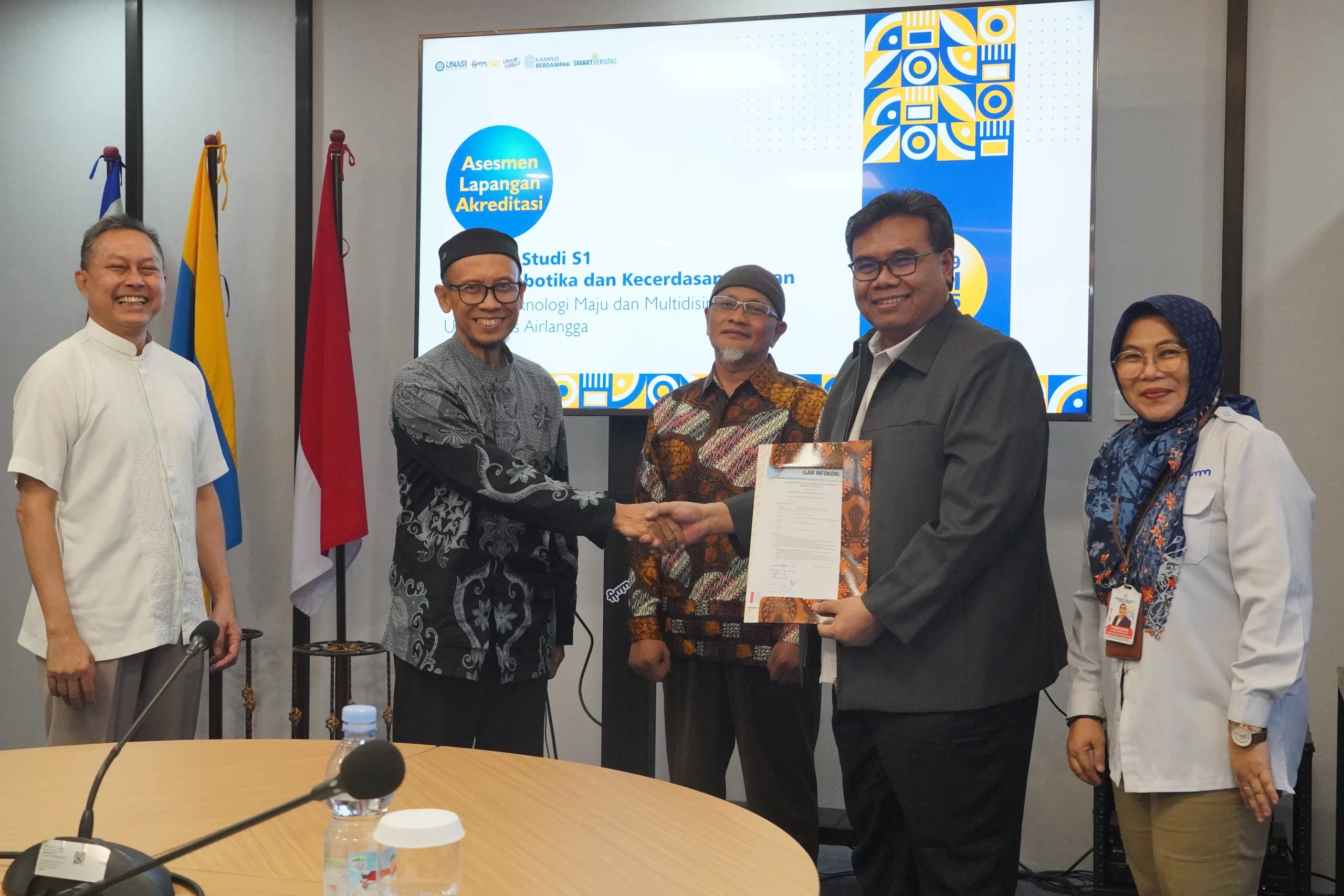Penandatangan dokumen asesmen lapangan