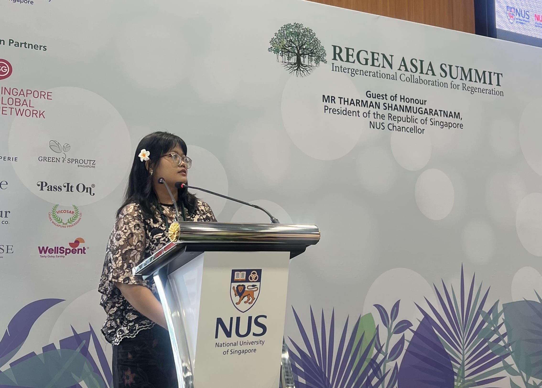 Arin, a sociology student at Universitas Airlangga, during an international forum in Singapore (Photo: By courtesy)