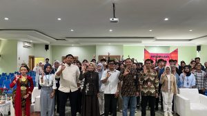 Sesi foto bersama Seminar Nasional K3 (27/09/2025) (Foto: Narasumber)