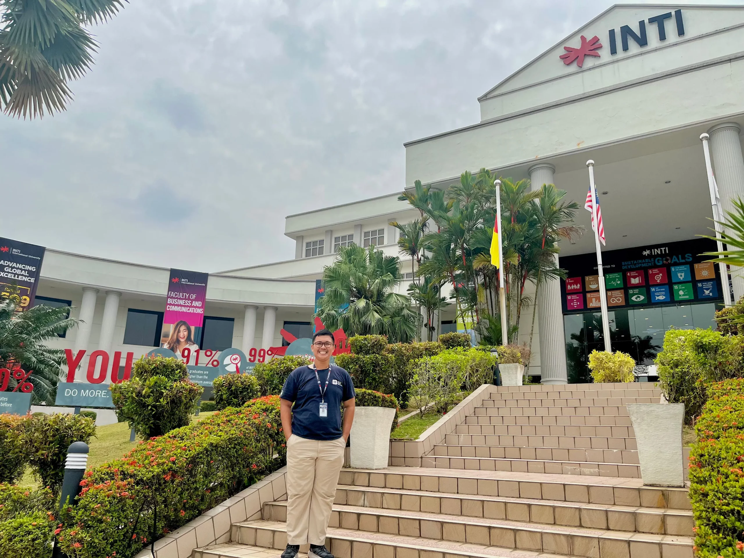 Afrigh Abrar Brahmantya, mahasiswa Fakultas Ilmu Budaya Universitas Airlangga, terpilih sebagai delegasi dalam Student Mobility Program di INTI International University, Malaysia