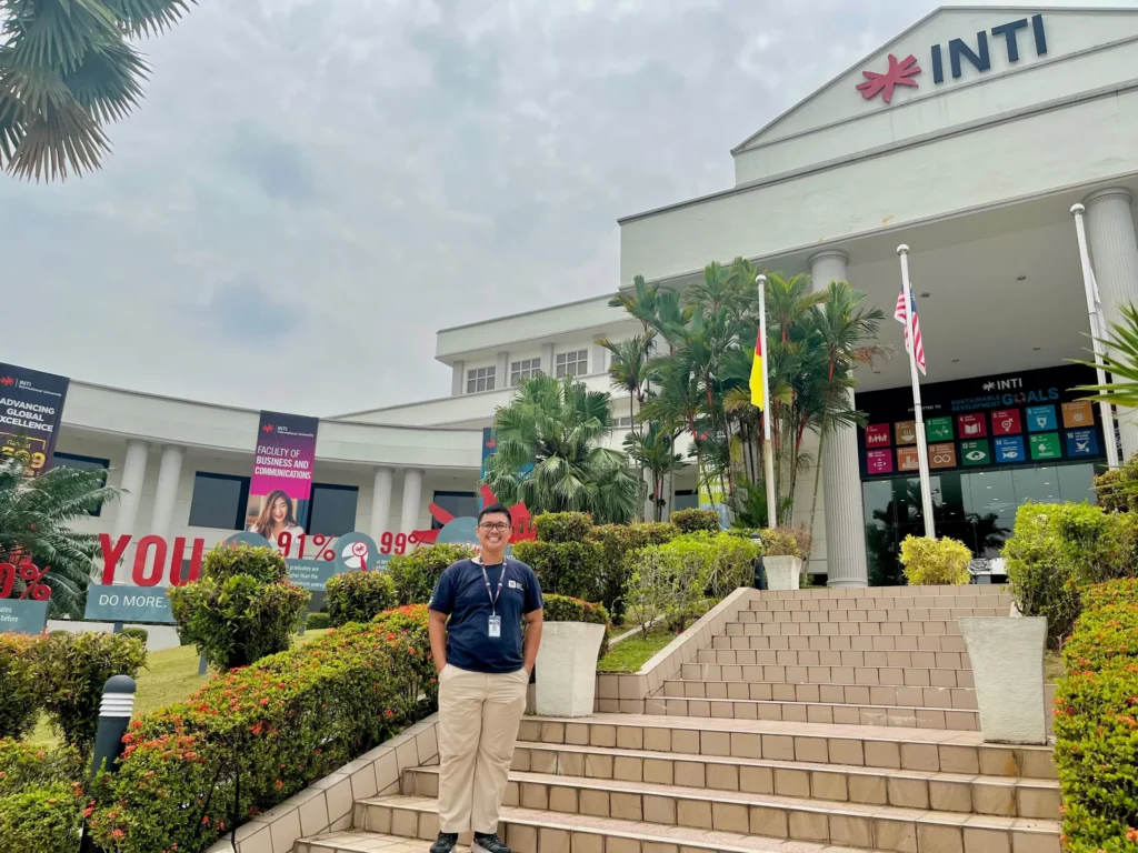 Afrigh Abrar Brahmantya, a student from the Faculty of Humanities at Universitas Airlangga, was selected as a delegate in the Student Mobility Program at INTI International University, Malaysia (Photo: By courtesy)