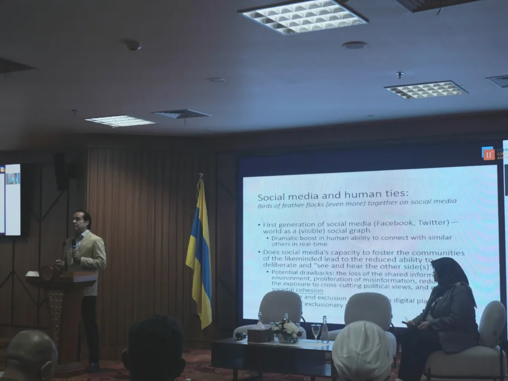Prof. Marco Skoric of the University of Hong Kong speaks on social media and social bonds at 11th International Conference on Contemporary Social and Political Affairs (ICoCSPA), held at ASEEC Tower, Dharmawangsa-B Campus, Universitas Airlangga, Wednesday (Aug. 27, 2025) (Photo: KIDI FISIP UNAIR)