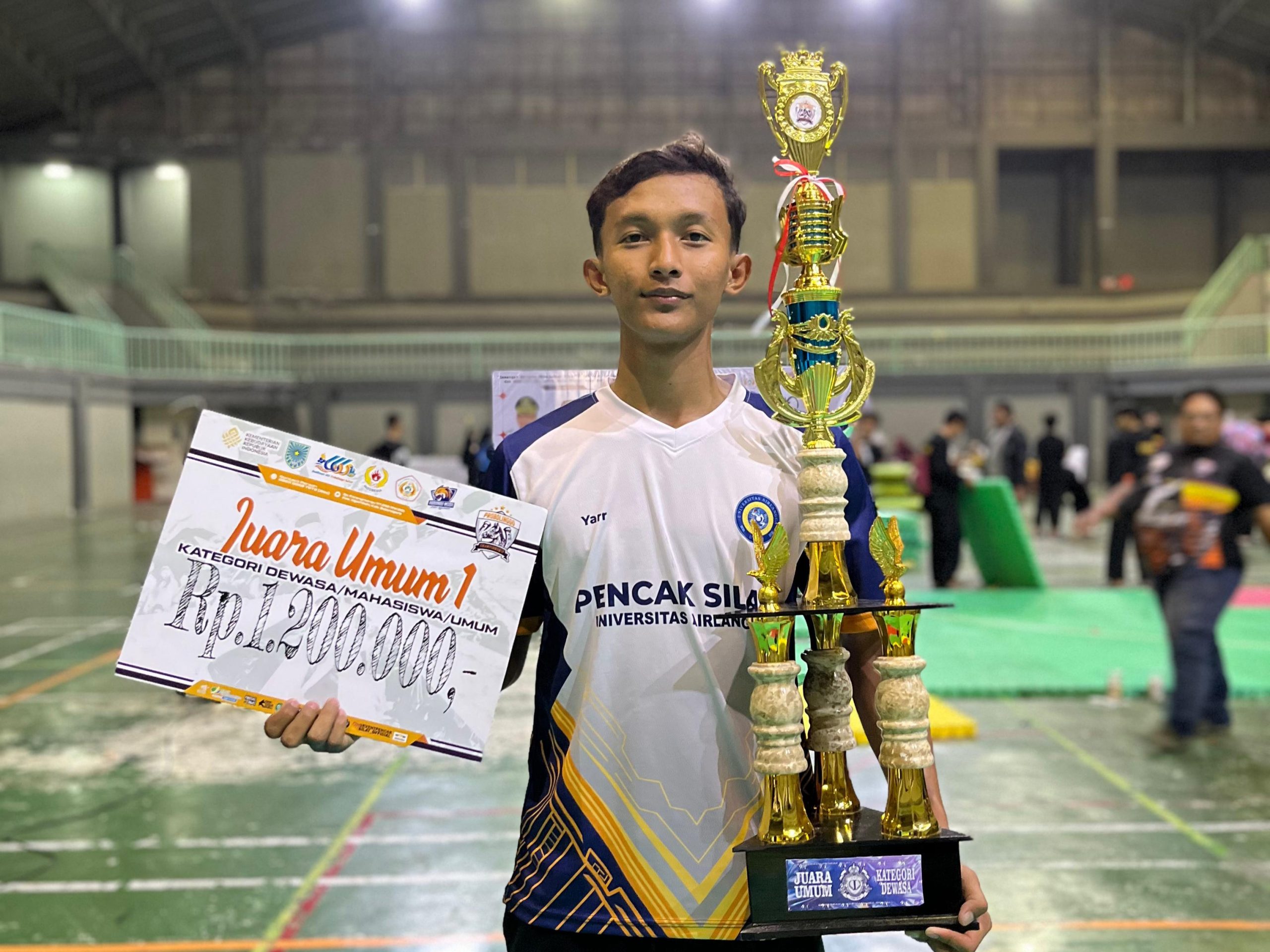 Bachtiar Musthafa Akbar Khan, Juara 1 Tanding Kelas C Putra Dewasa pada Kejuaraan Nasional Pencak Silat Probolinggo Championship. (Foto: Istimewa).