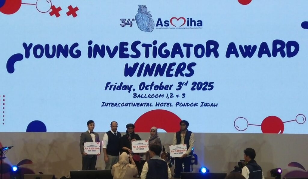 dr. Inna Maya Sufiyah saat prosesi awarding pada Jumat (3/10/2025). (Foto: Istimewa)