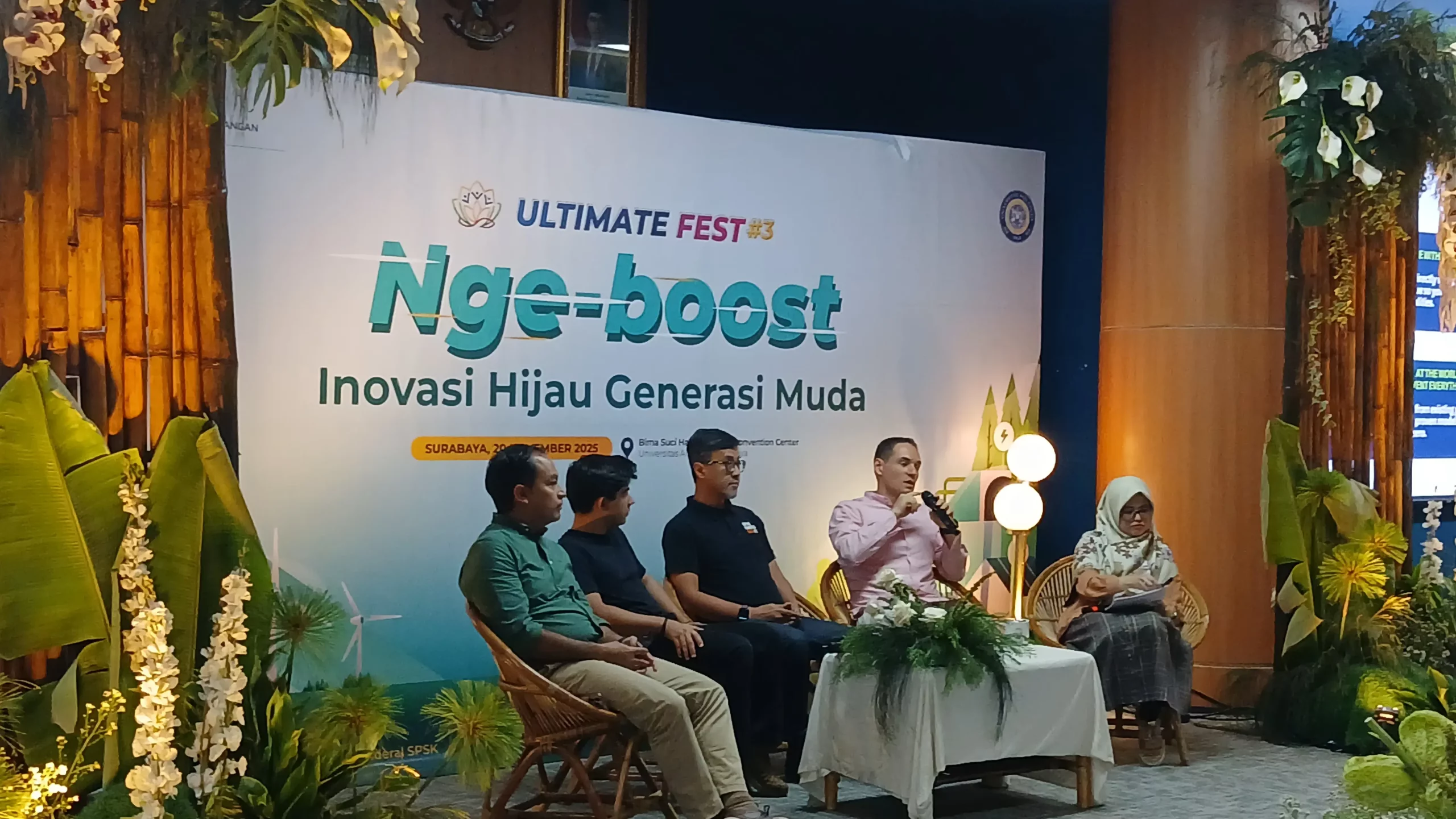Para narasumber saat sesi seminar interaktif pada Ultimate Fest 2025. (Foto: Putri Andini)