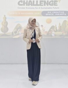Aidatul Fitriyah menjadi presenter dalam Youth Innovation Challenge 2025 oleh Forum Food and Agriculture Organization (FAO) (Foto: Istimewa).