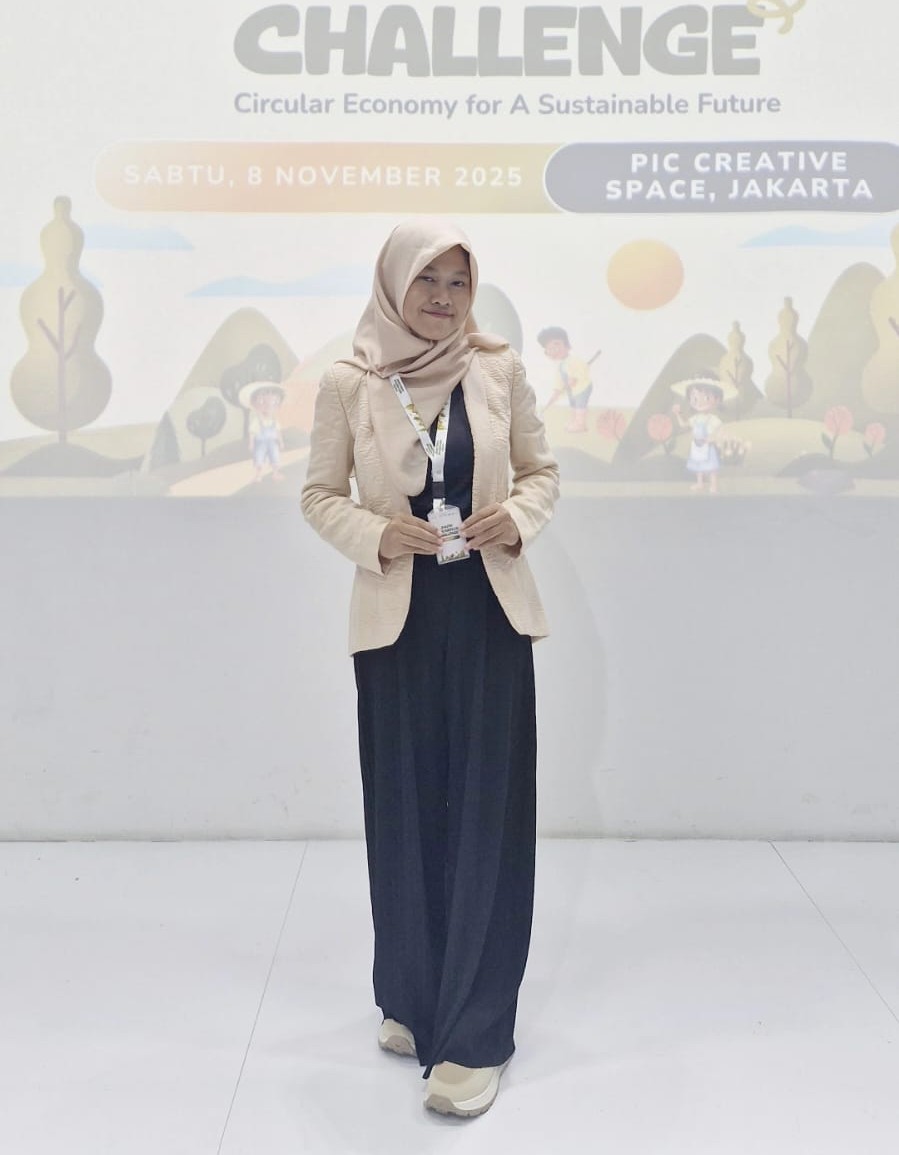 Aidatul Fitriyah menjadi presenter dalam Youth Innovation Challenge 2025 oleh Forum Food and Agriculture Organization (FAO) (Foto: Istimewa).