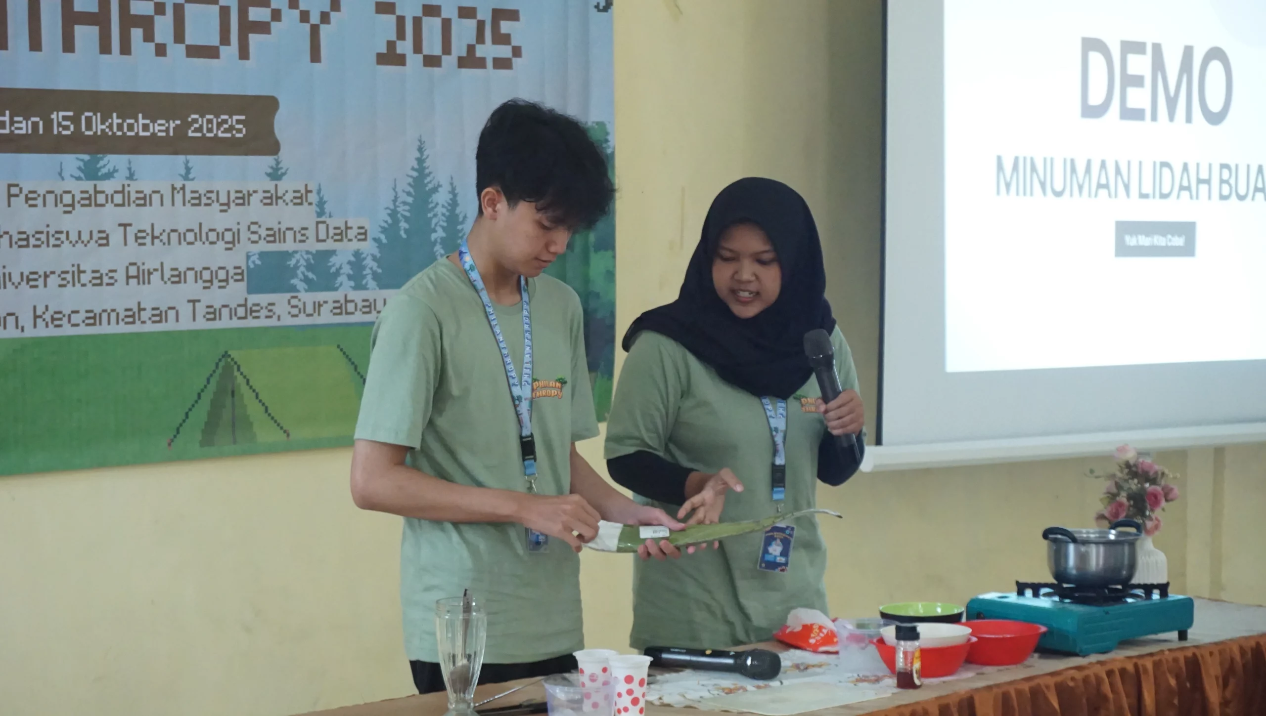 Data Science and Technology Student Association (Himatesda) Universitas Airlangga (UNAIR), through its Department of Social Affairs and Community Service (Sigma), hosted a flagship initiative called Philanthropy Day 1. (Photo: Himatesda)