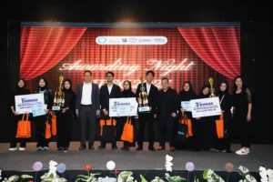 Malam awarding kompetisi Conference & Call for Paper (CCFP) IDSC 2025