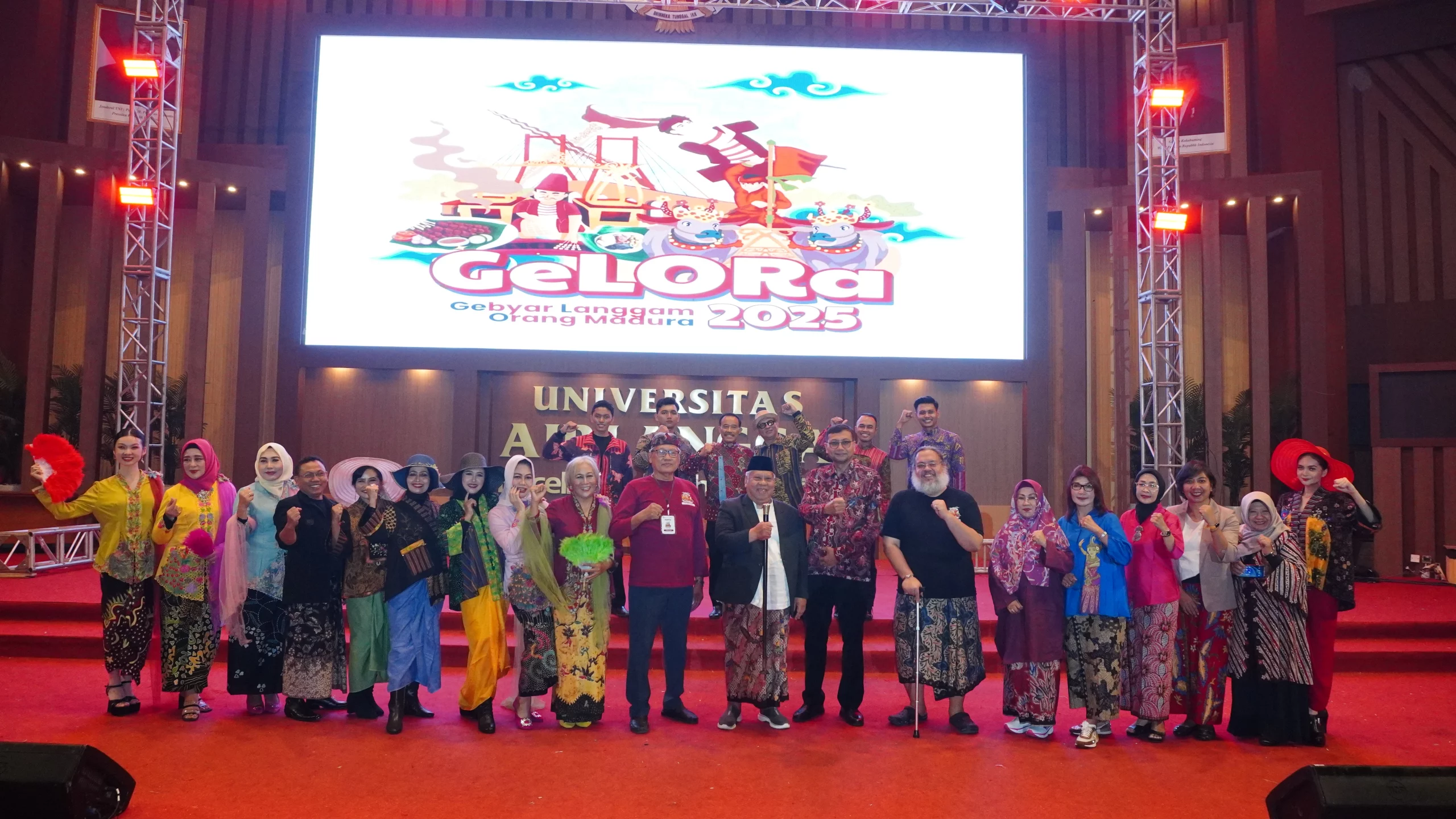 Prof Dr Ardianto SE Ak MSi dan Prof Dr Bambang Tjahjadi SE Ak MBA CMA CPM CA CSSL bersama partisipan GeLORa 2025 (Foto: Istimewa)