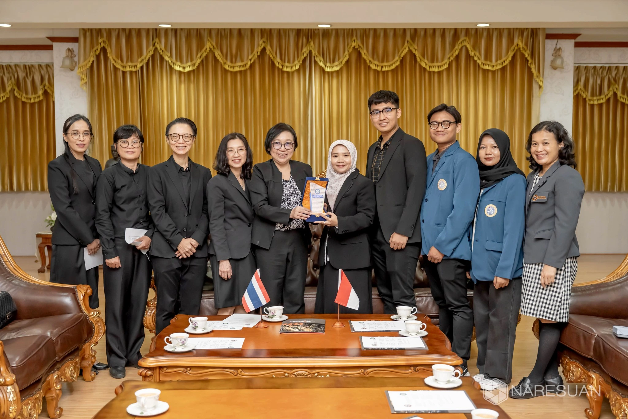 Representatives of Faculty of Nursing Universitas Airlangga and Naresuan University. (Photo: Naresuan University)