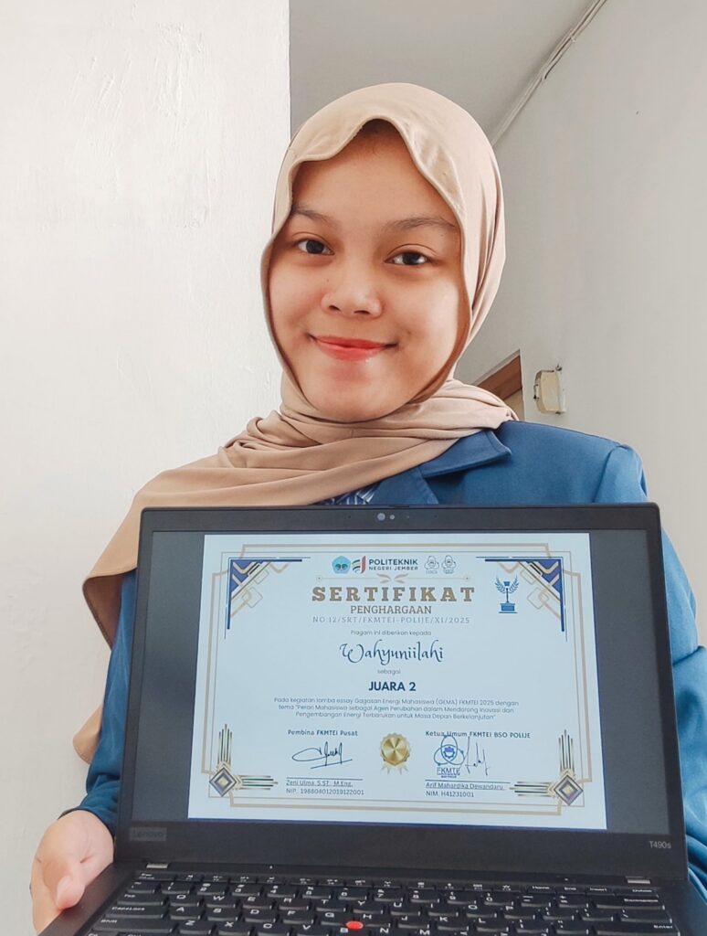 Wahyuni Illahi peraih medali perak dalam (GEMA) yang diselenggarakan oleh Politeknik Negeri Jember. (Foto: Istimewa)