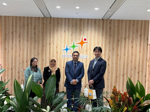 Delegasi FIB UNAIR melakukan kunjungan ke HITOWA Care Service untuk meninjau Skema Pelatihan Keperawatan 