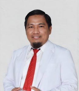 Dr dr Muhammad Riendra, SpBTKV Subsp VE(K) FIATCVS, alumnus UNAIR yang kini jadi Direktur Utama RS UNAND. (Foto: Istimewa)