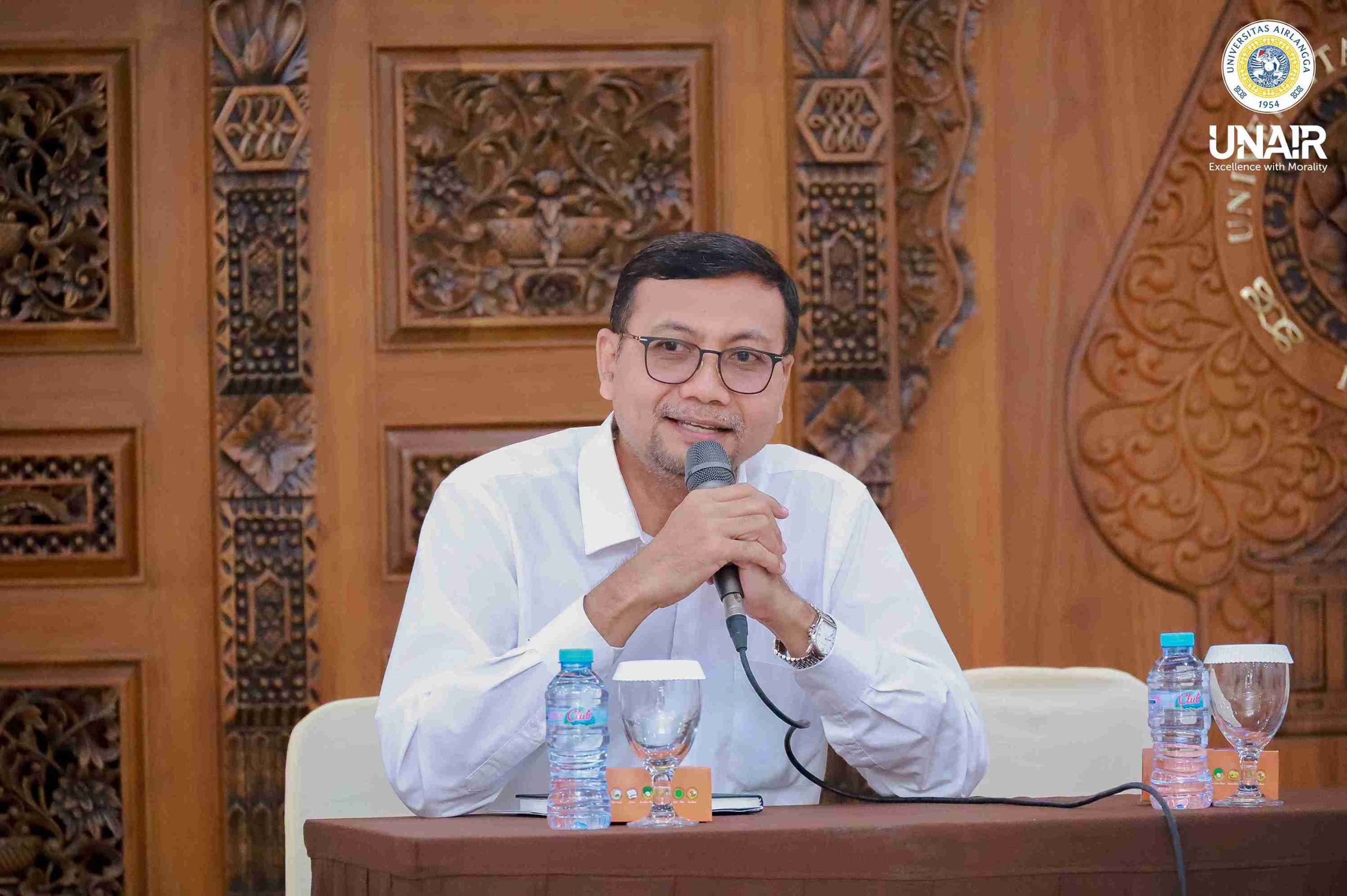 Prof Dr Ardianto SE MSi Ak CMA CA, Wakil Rektor bidang Sumber Daya dalam sambutan kunjungan studi tiru