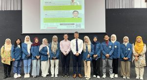 Delegasi FPK UNAIR bersama Lecture The University of Tokyo (Foto: Istimewa)