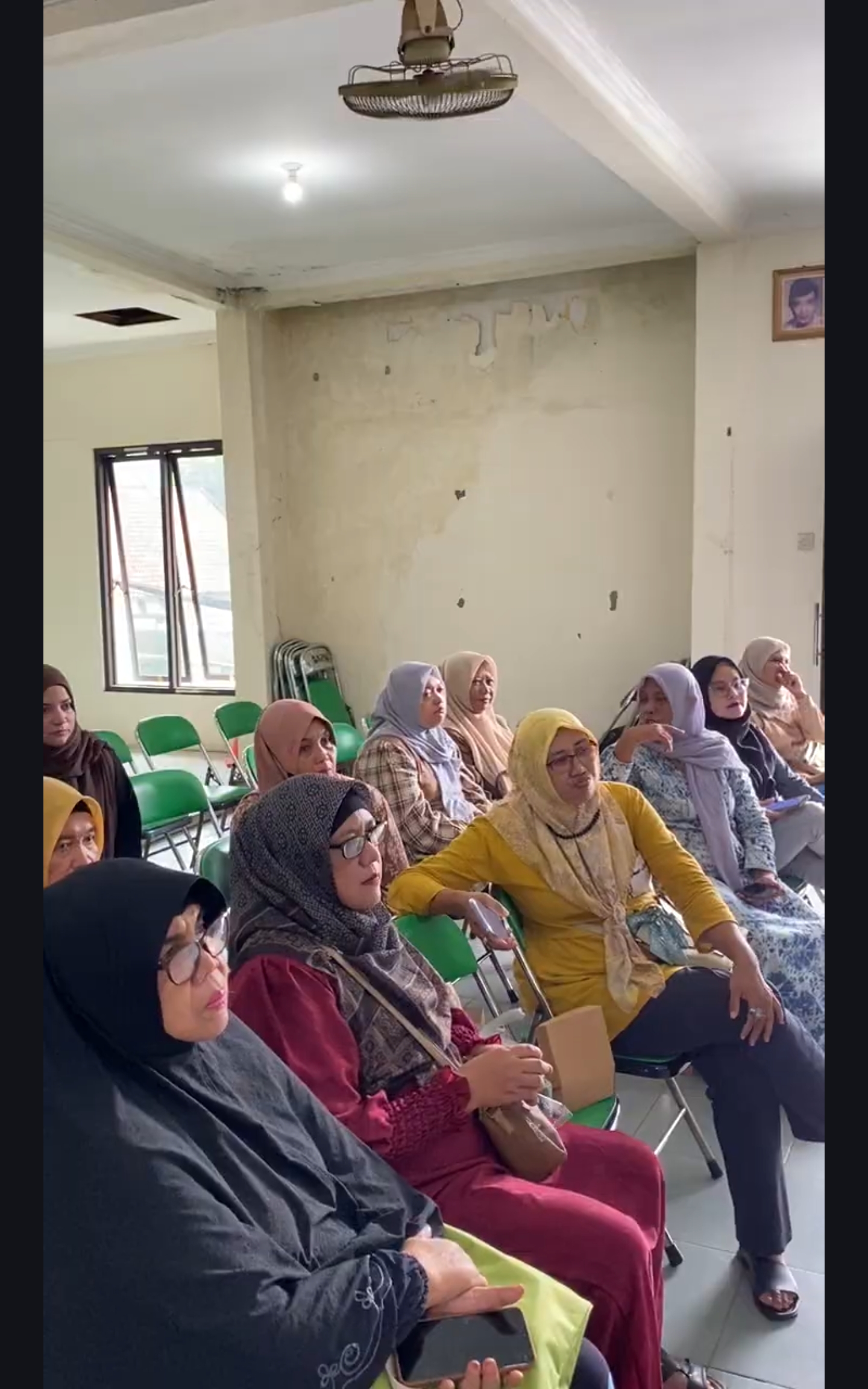 Cerdas Promosi, Mudah Transaksi: Pengenalan AI dan QRIS untuk UMKM